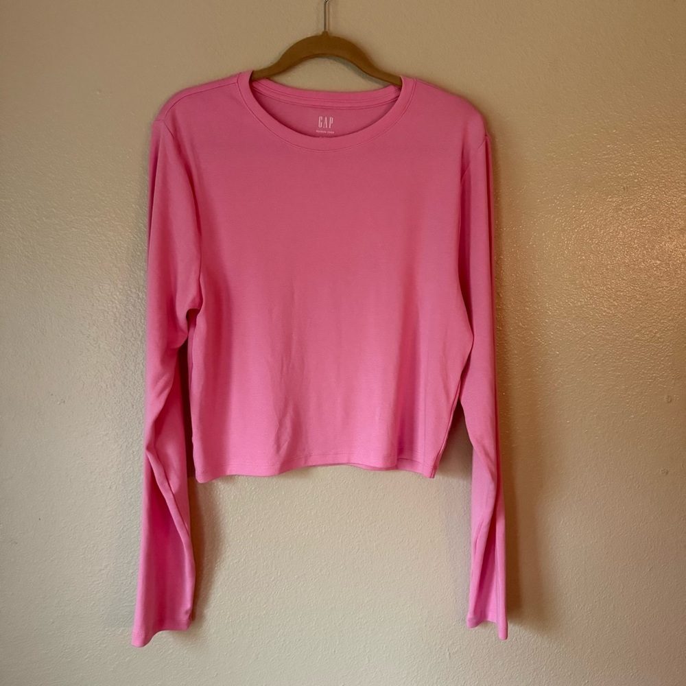 ❇️GAP Women's Cropped Pink Long Sleeve Tee 2 for $22❇️